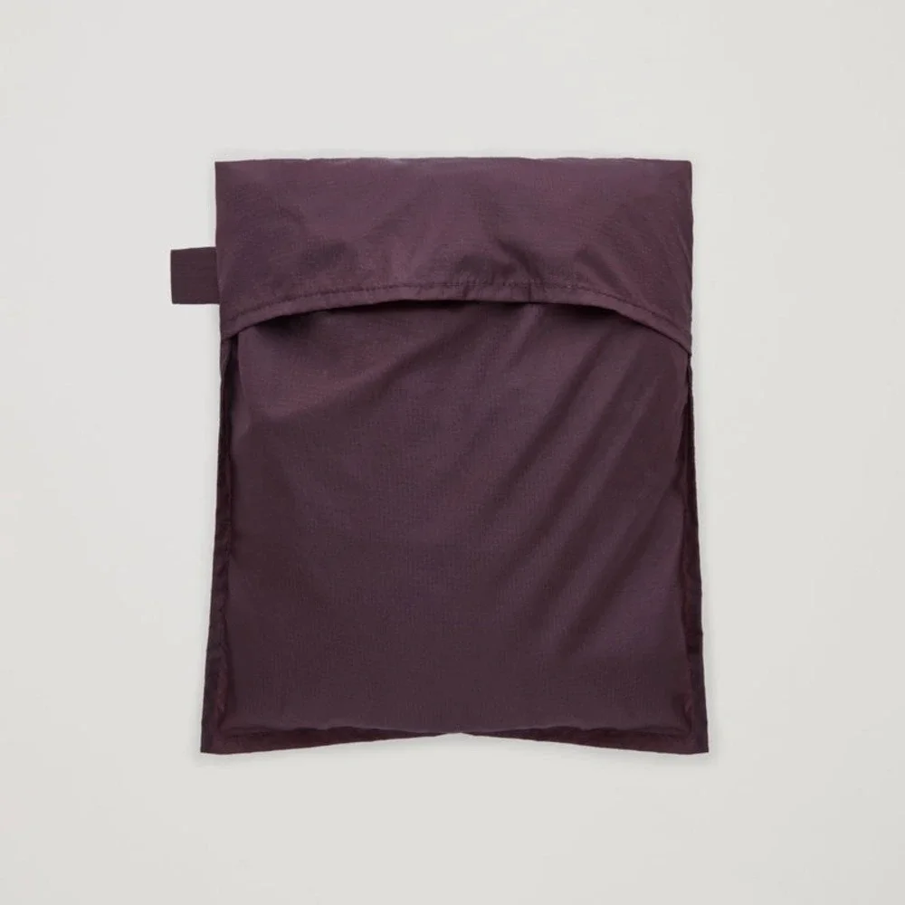 COS Men's Large Hooded‎ Packable Lightweight Anorak Dark Burgundy Purple/Black